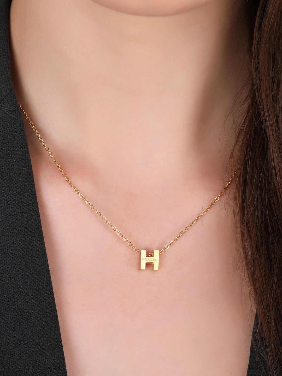 Kraze Golden Grace H Necklace