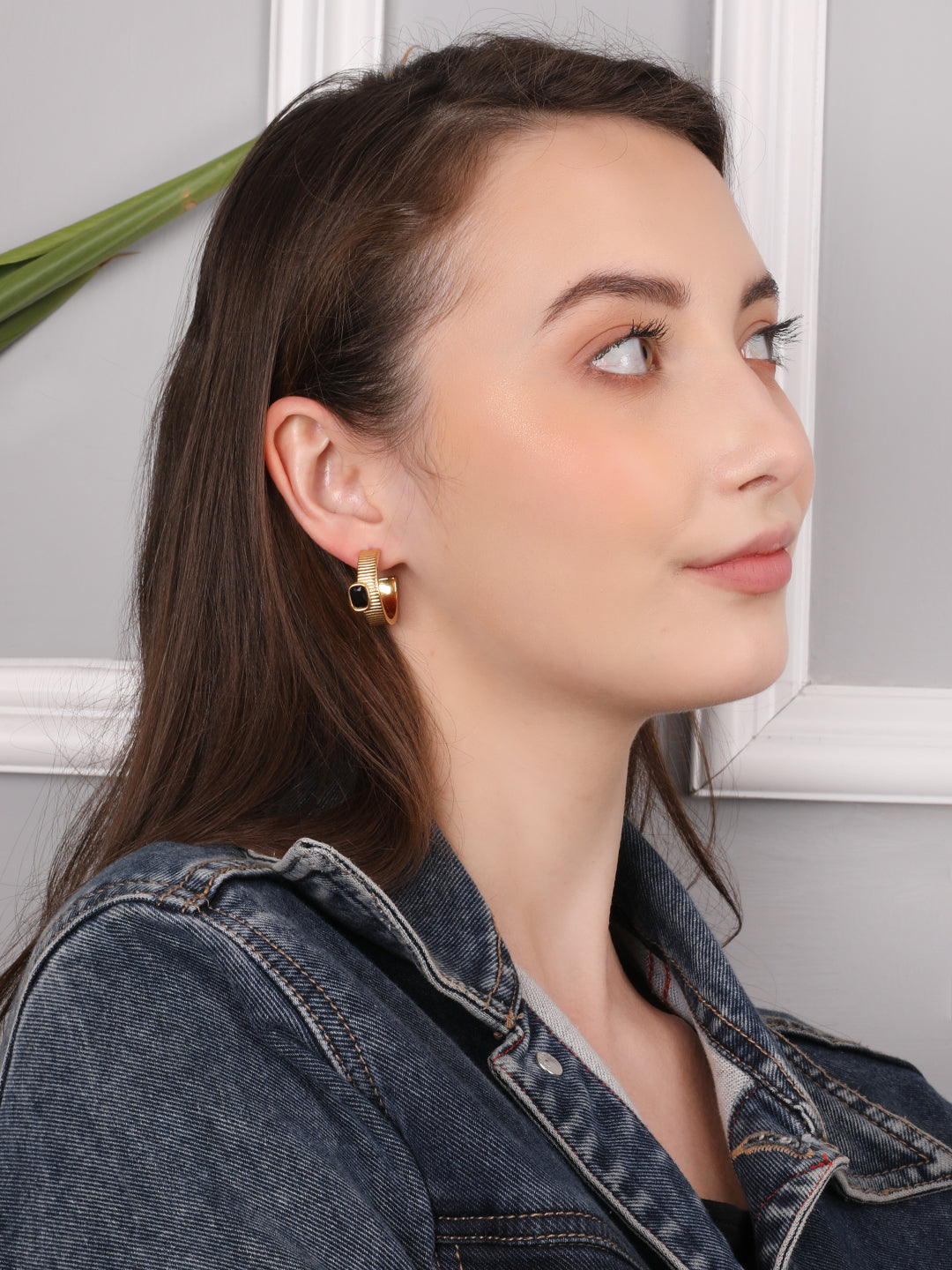 Timeless Black Stone Gold Earring