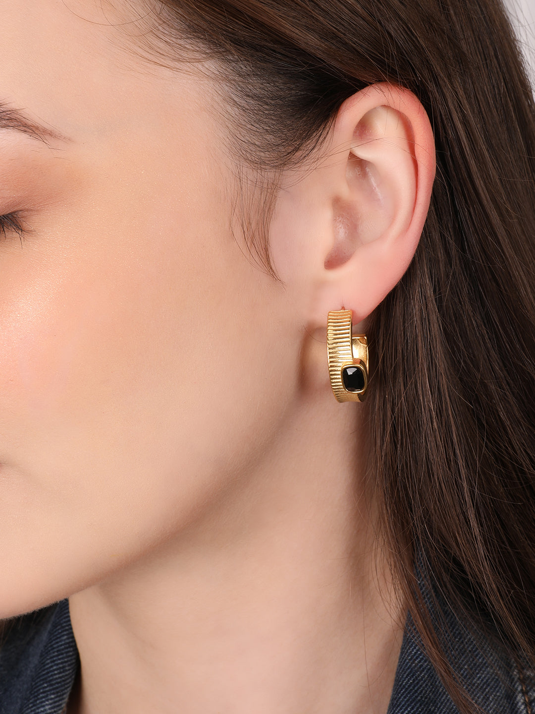 Timeless Black Stone Gold Earring