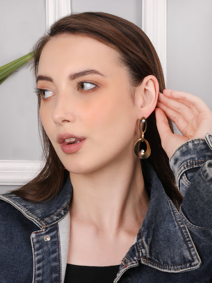 Ethereal Shine Gold Earrings