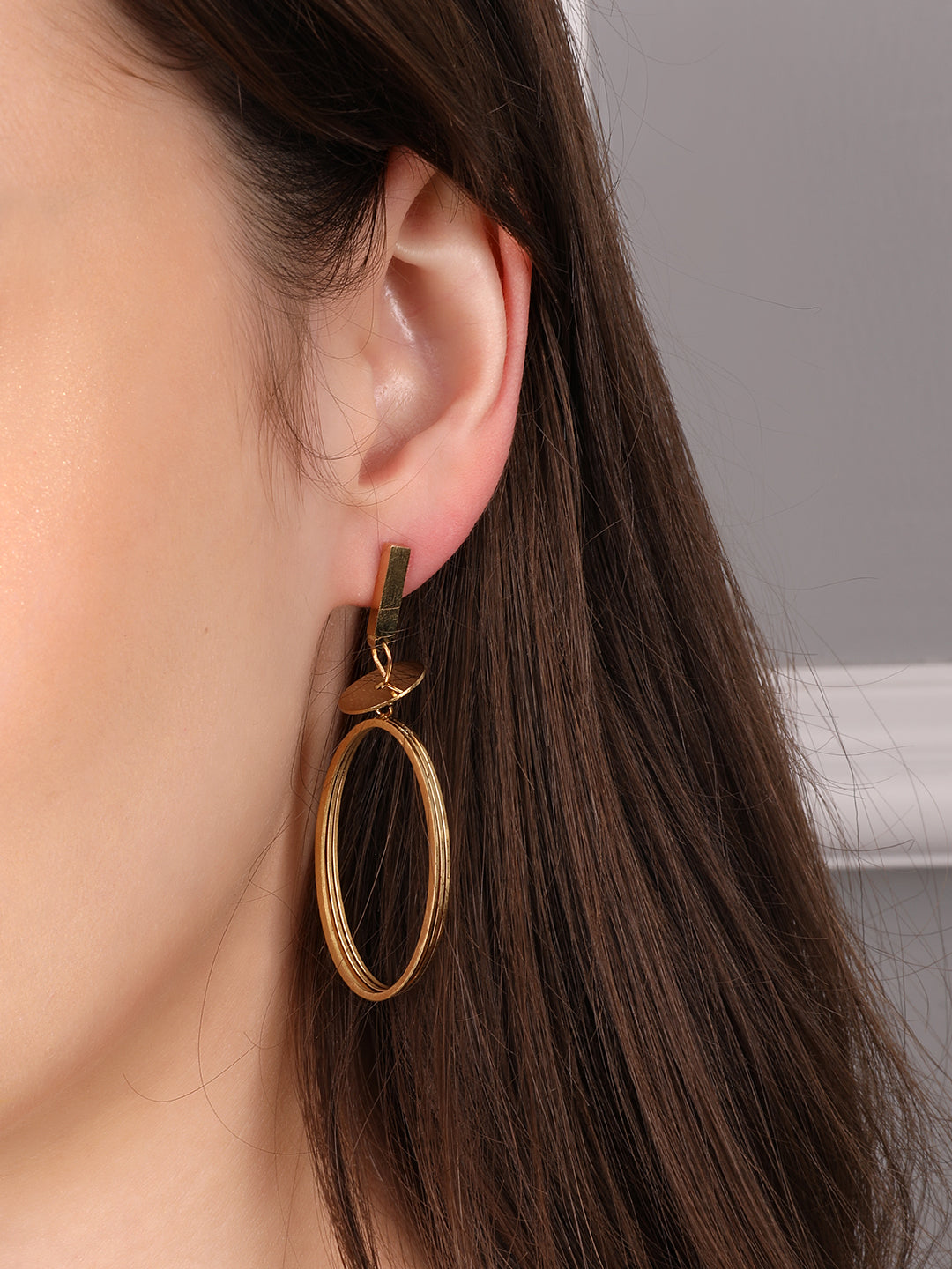 Kraze Golden Aura Metallic Earring