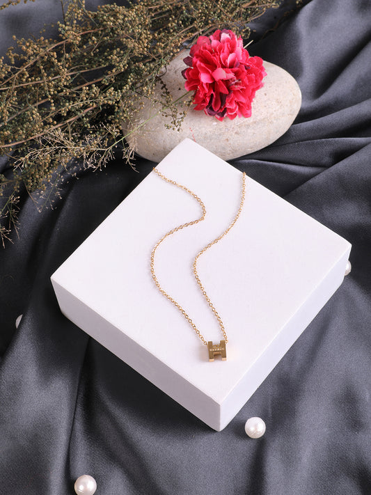 Kraze Golden Grace H Necklace