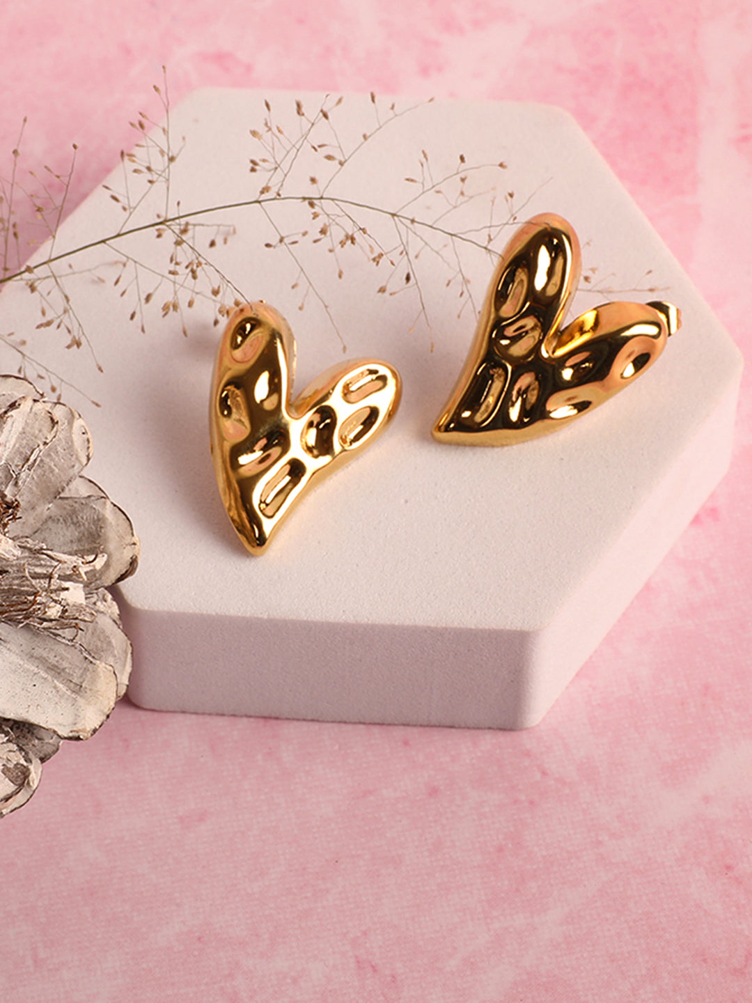 Kraze Radiant Love Heart Gold Earrings